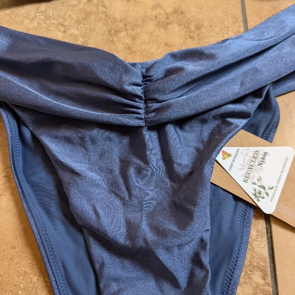 Berlook / Large / Small Blue Bikini Set - Picture 2 of 3